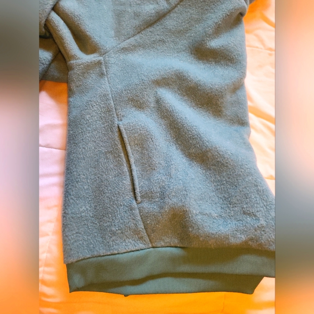 Nike Plus Fleece Pull Over - Picture 4 of 9